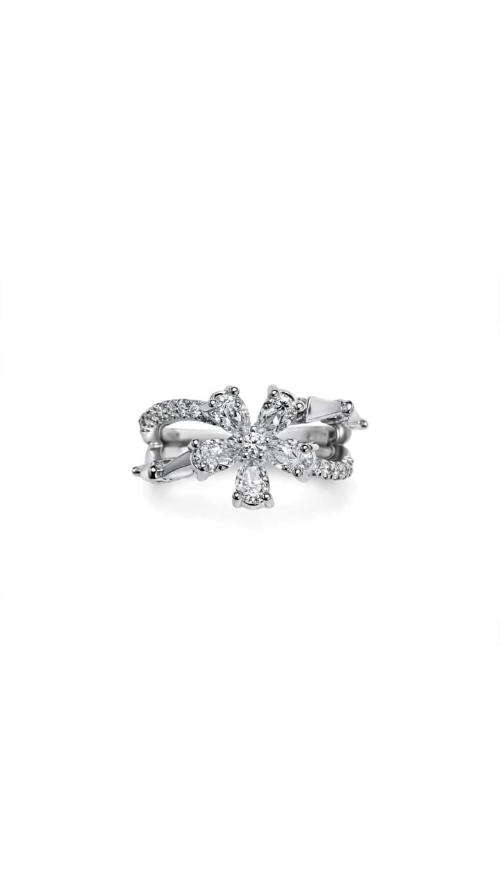Elegant Crystal Flower Ring for Women – Sparkling Floral Statement Ring