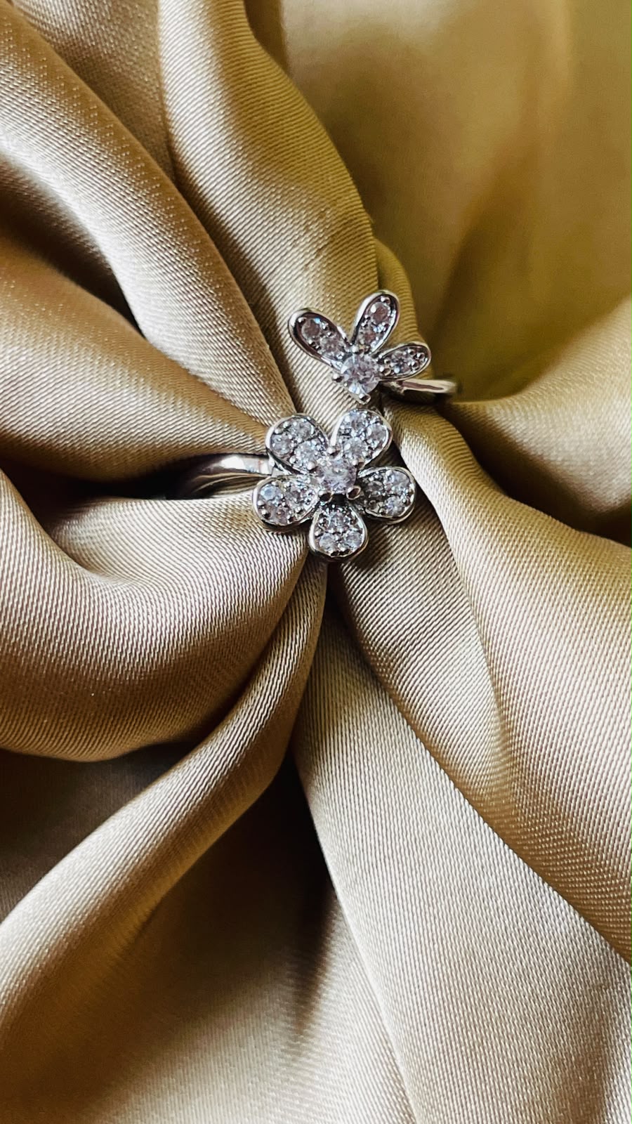 Luxury Floral Zircon Adjustable Ring for Women | Silver Flower Crystal Ring