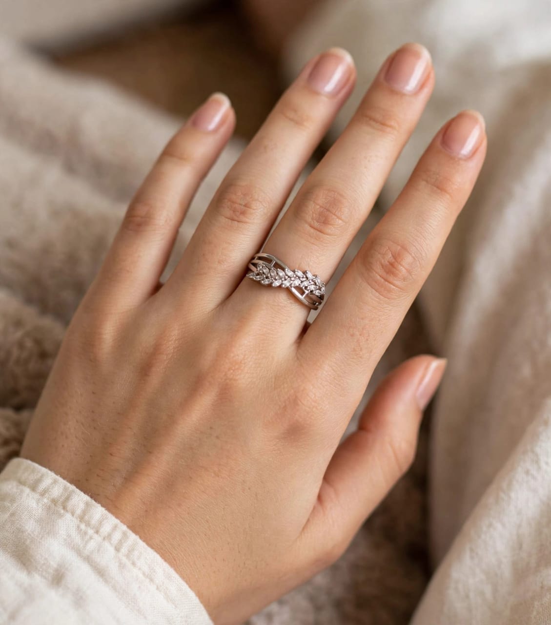 Elegant Silver Crystal Leaf Ring for Women – Sparkling Floral Statement Ring